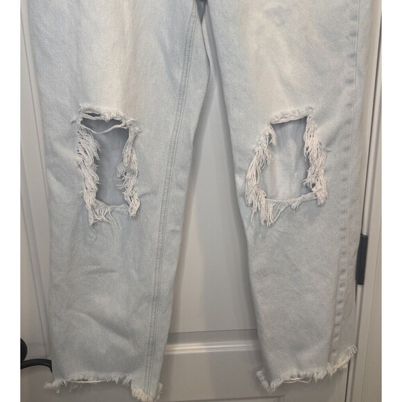 We the Free Light Wash Straight Leg Cropped Distressed Raw Hem Jeans Sz 29 - Picture 3 of 14